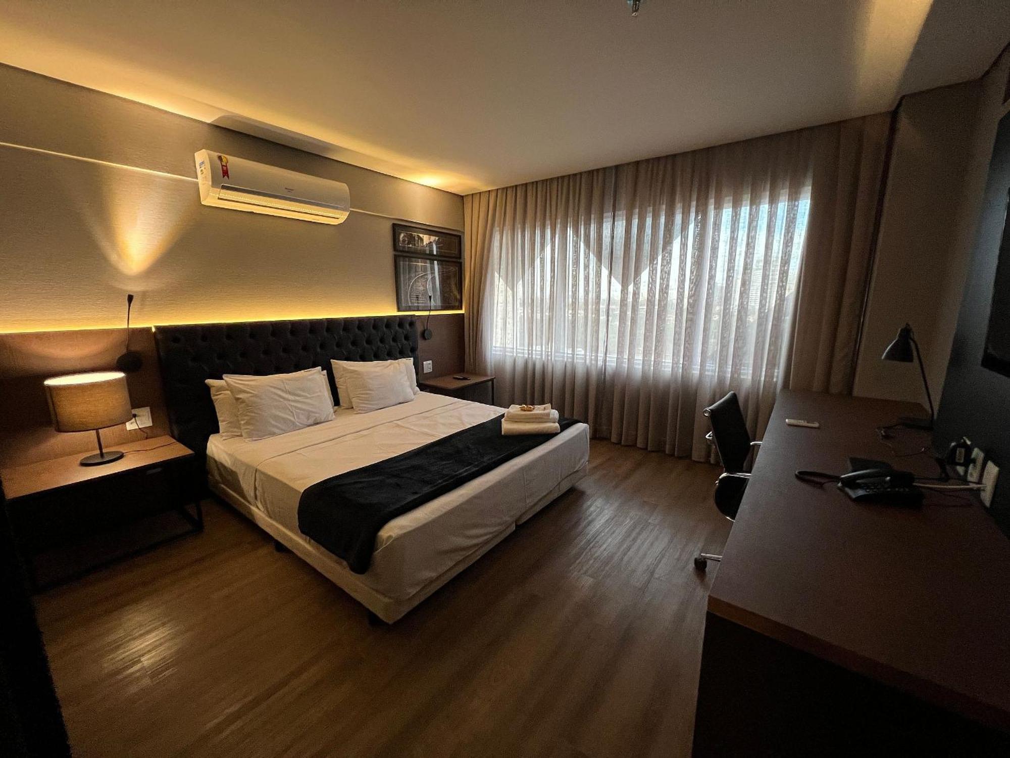 Quartos No Qs Marista กัวยาเนีย ภายนอก รูปภาพ